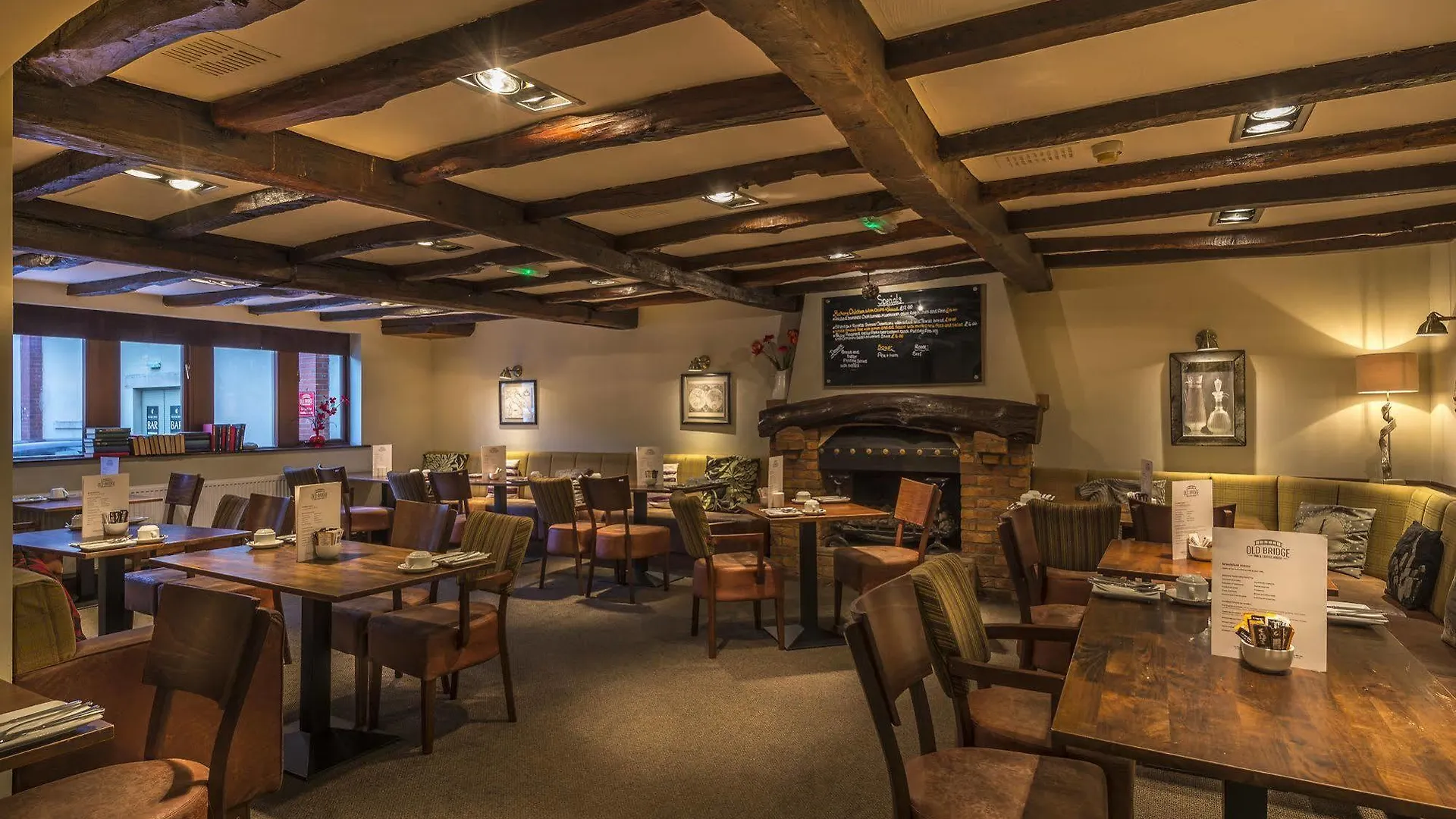 ****  The Old Bridge Inn, Holmfirth, West Yorkshire - The Coaching Inn Group Reino Unido