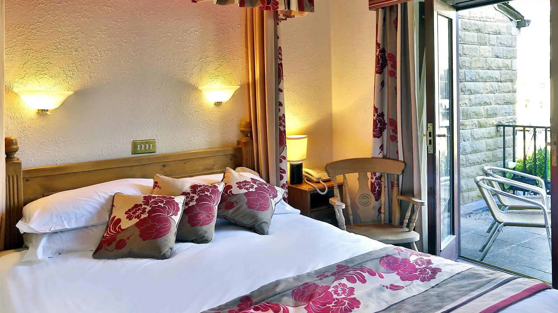 The Old Bridge Inn, Holmfirth, West Yorkshire - The Coaching Inn Group